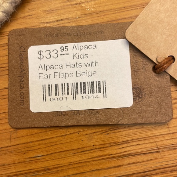 NWT Classic Alpaca Kids Llama hat with ear flaps Size 0 Small CUTE! - Picture 3 of 9